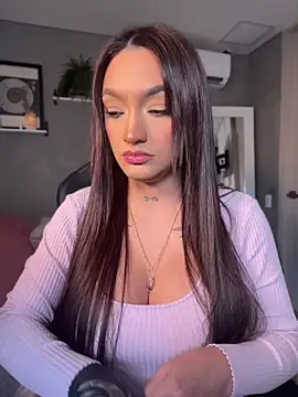 Snapshot of DaniDusan_ chatting on 05/11/26, 09:34 DaniDusan online show from 05/11/26, 09:34