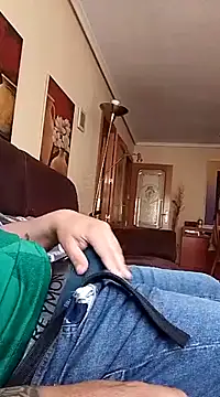 Snapshot of andres1925 chatting on 03/18/25, 11:08 andres1925 online show from 03/18/25, 11:08