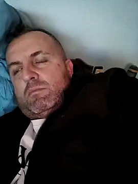 Snapshot of andres1925 chatting on 03/02/26, 01:18 andres1925 online show from 03/02/26, 01:18