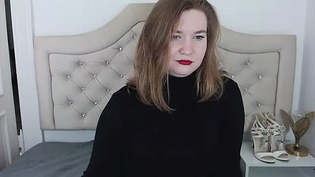 LaraDream online show from 01/28/25, 10:45