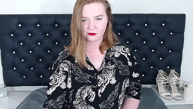 LaraDream online show from 02/28/25, 01:47