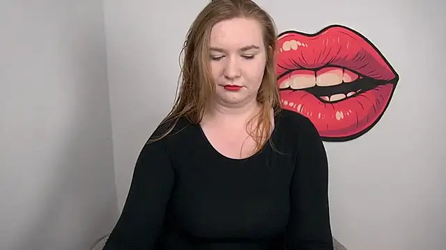 LaraDream online show from 11/15/25, 04:14