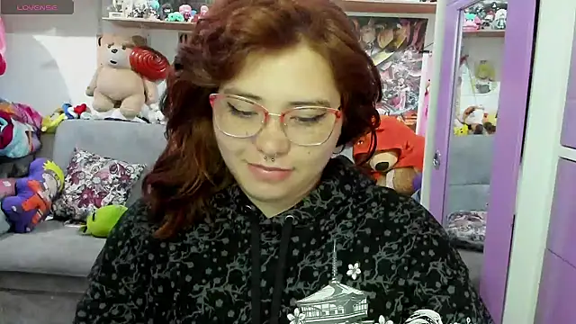 Snapshot of soficammy chatting on 01/13/25, 11:38 soficammy online show from 01/13/25, 11:38