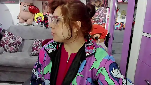 Snapshot of soficammy chatting on 01/15/25, 12:51 soficammy online show from 01/15/25, 12:51