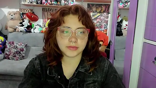 Snapshot of soficammy chatting on 01/20/25, 12:04 soficammy online show from 01/20/25, 12:04