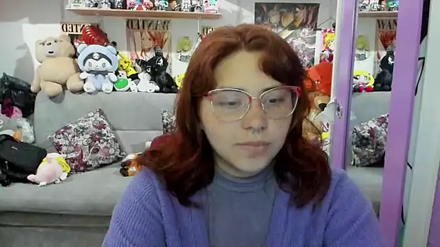 Snapshot of soficammy chatting on 01/22/25, 01:42 soficammy online show from 01/22/25, 01:42