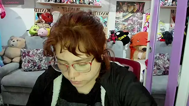 Snapshot of soficammy chatting on 02/09/25, 04:04 soficammy online show from 02/09/25, 04:04