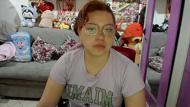 Snapshot of soficammy chatting on 02/23/25, 06:01 soficammy online show from 02/23/25, 06:01