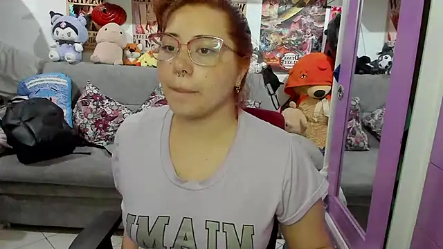 Snapshot of soficammy chatting on 02/24/25, 06:16 soficammy online show from 02/24/25, 06:16