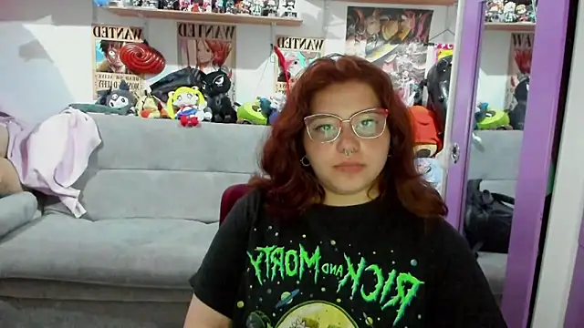 Snapshot of soficammy chatting on 03/06/25, 01:37 soficammy online show from 03/06/25, 01:37