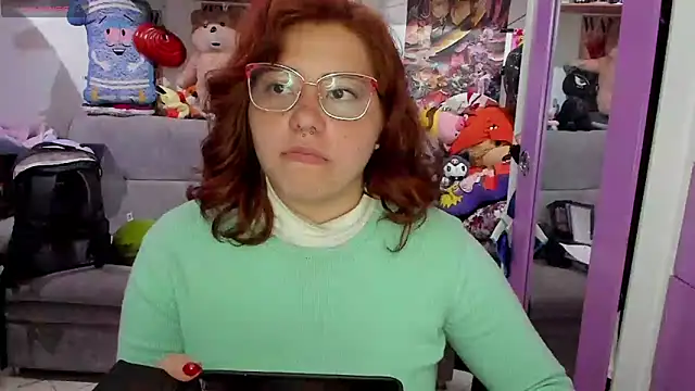 Snapshot of soficammy chatting on 03/14/25, 04:54 soficammy online show from 03/14/25, 04:54