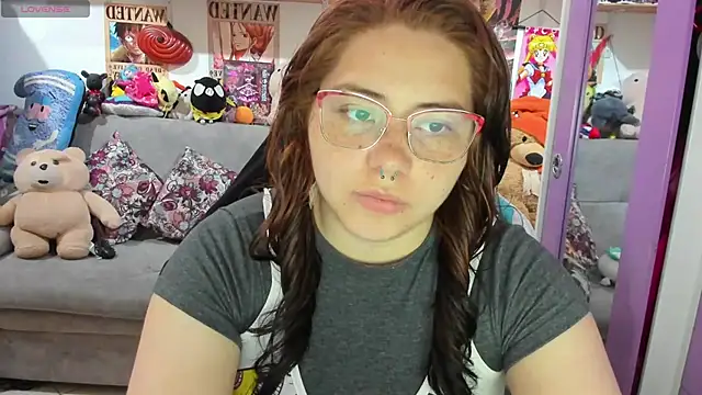 Snapshot of soficammy chatting on 09/15/25, 09:04 soficammy online show from 09/15/25, 09:04