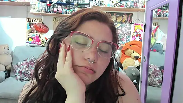 Snapshot of soficammy chatting on 09/26/25, 07:29 soficammy online show from 09/26/25, 07:29