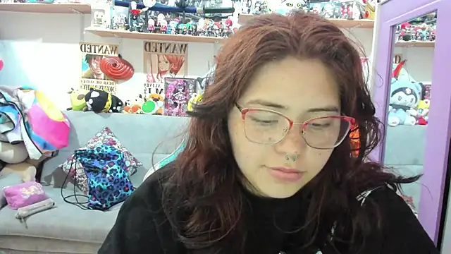 Snapshot of soficammy chatting on 10/01/25, 07:53 soficammy online show from 10/01/25, 07:53