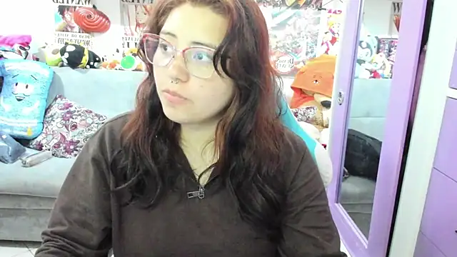 Snapshot of soficammy chatting on 10/03/25, 08:39 soficammy online show from 10/03/25, 08:39