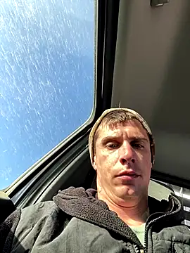 Snapshot of DillPie chatting on 12/15/25, 03:27 DillPie online show from 12/15/25, 03:27