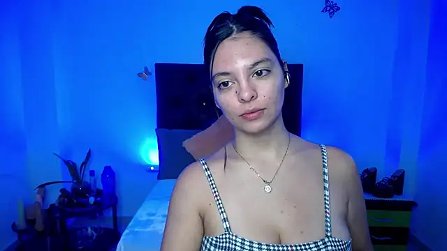 Snapshot of susan_smith18 chatting on 03/05/25, 01:28 susan smith18 online show from 03/05/25, 01:28