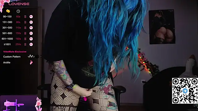 Snapshot of Silvia_Santorskii chatting on 10/06/25, 09:18 Silvia Santorskii online show from 10/06/25, 09:18