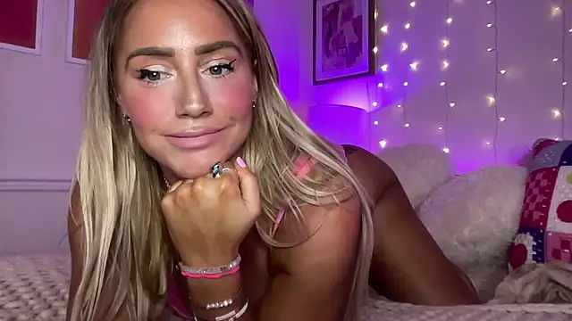 Fitnessbabe69 online show from 04/14/26, 09:15