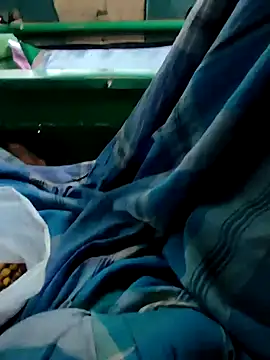 Snapshot of Kolkata___Boy chatting on 12/08/24, 11:57 Kolkata Boy online show from 12/08/24, 11:57