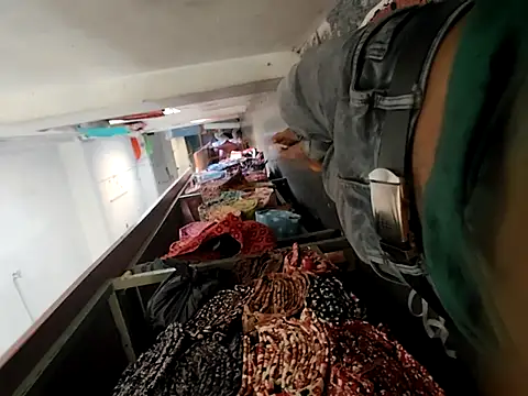 Snapshot of Kolkata___Boy chatting on 02/17/25, 09:35 Kolkata Boy online show from 02/17/25, 09:35