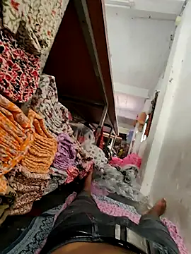 Snapshot of Kolkata___Boy chatting on 09/15/25, 09:20 Kolkata Boy online show from 09/15/25, 09:20